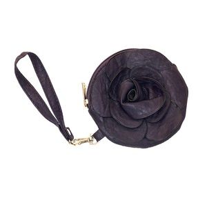 circle wristlet